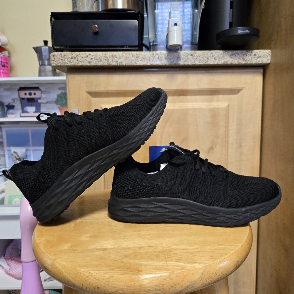 Everlight Women's Black Sneakers,  Shoes For Crews, 7.5